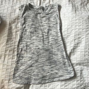 Lululemon Tank Top - Size 2 - Excellent Condition